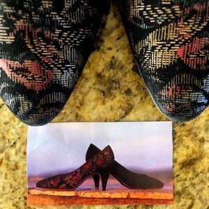 VTG Bruno Magli Navy Tapestry Suede GUC